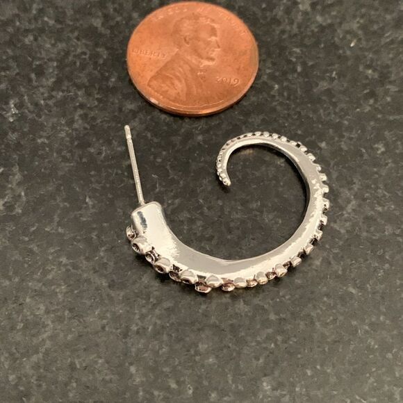 Silver Squid Tentacle Earrings - Seacore Nautical Kraken Octopus Marine Hoops - Picture 6 of 10